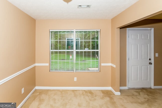 Building Photo - 159 Livingston Ln