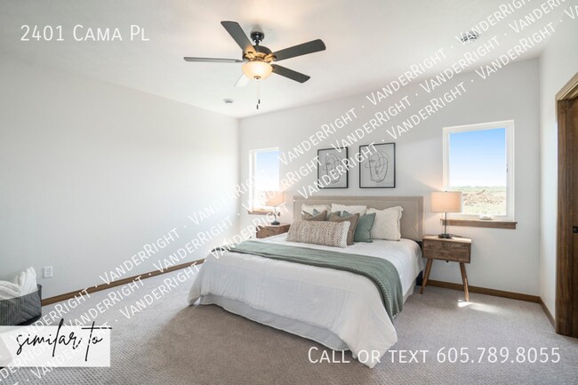 Building Photo - 2401 Cama Pl