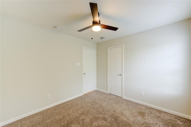 Building Photo - 18503 Fair Grange Ln