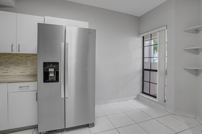 Building Photo - 401 SW 158th Terrace