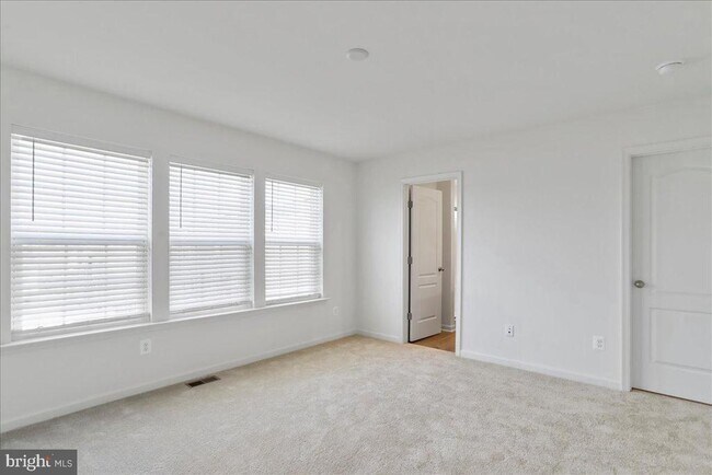 Building Photo - 21 Stafford Pl