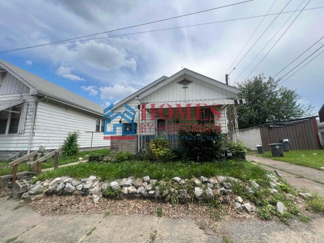 Primary Photo - Two Bedroom House | Now Available