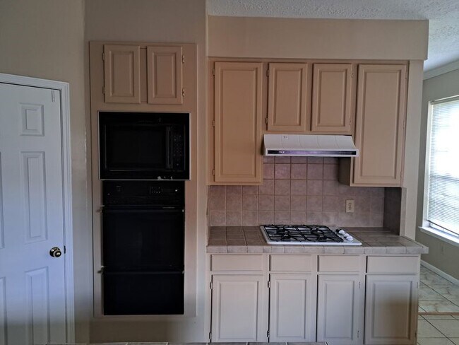 Building Photo - 14211 Torrey Vista Dr