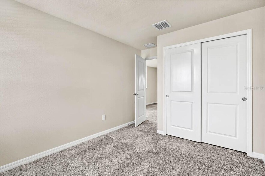 Building Photo - 2760 Chestnut Creek Pl