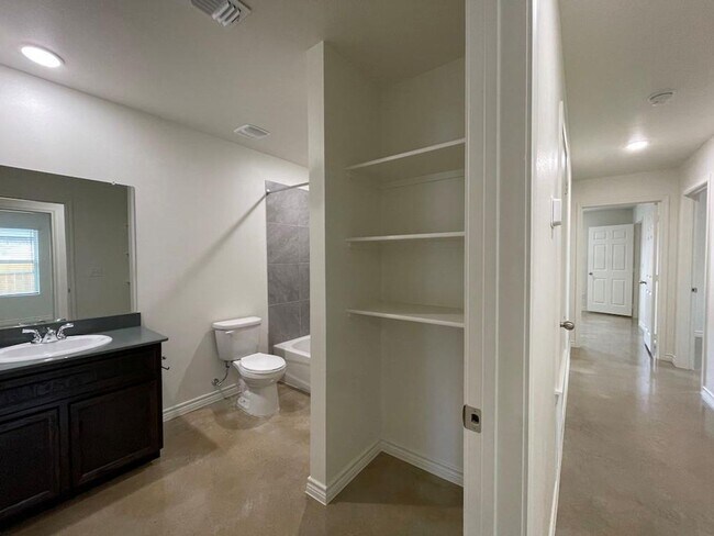 Building Photo - 2317 Zanoletti Ct