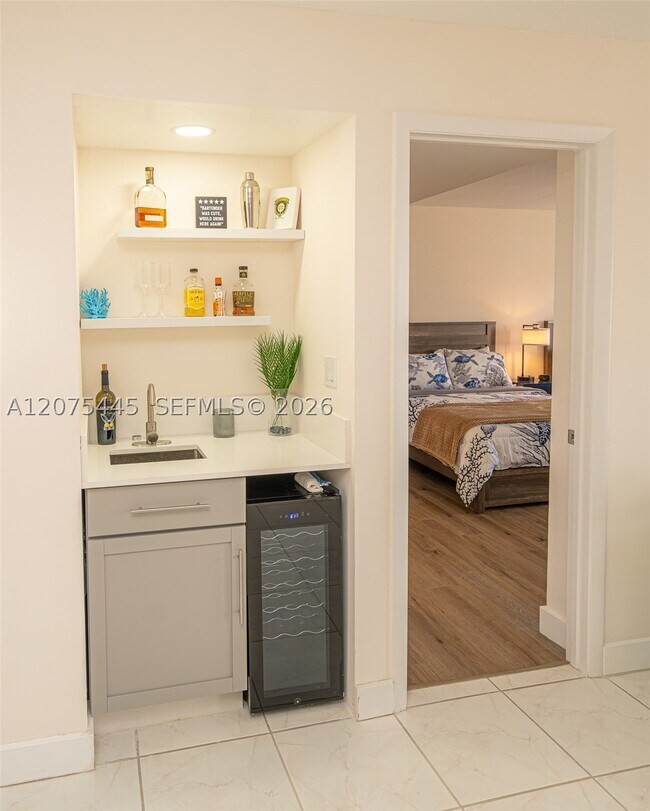 Building Photo - 1201 S Ocean Dr