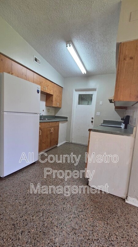 Building Photo - 1232 Linda Ln