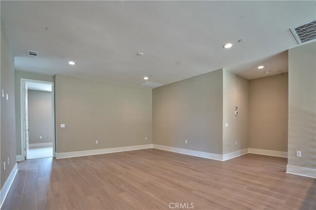 Building Photo - 6544 Canyon Oaks Dr