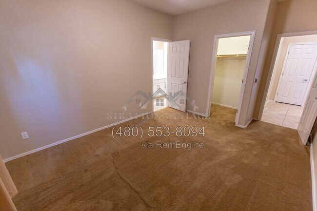 Building Photo - 18295 W Saguaro Ln