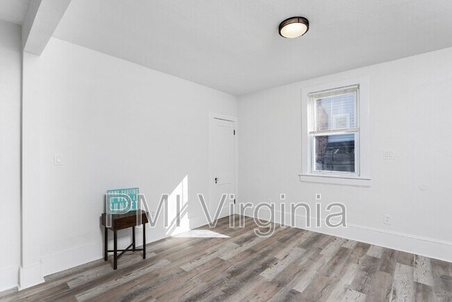 Building Photo - 1619 E Ocean View Ave
