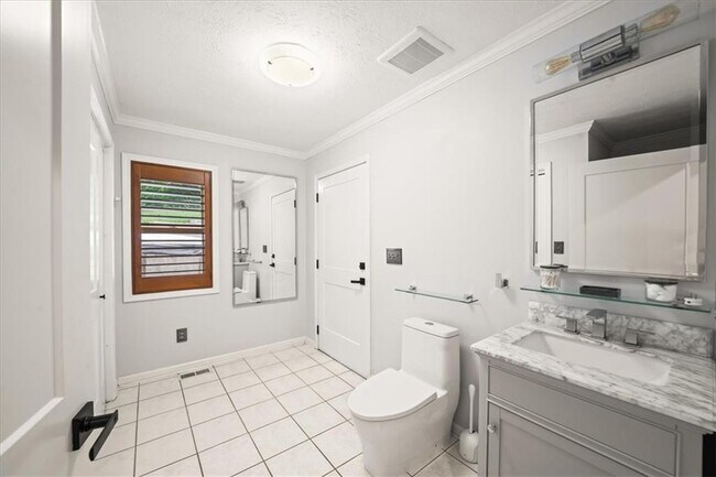 Building Photo - 6340 Reives Rd
