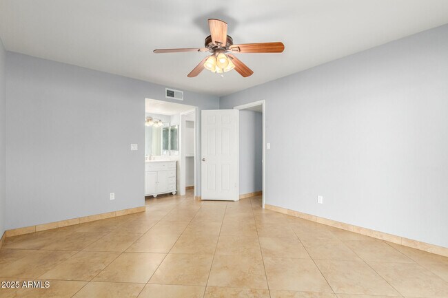 Building Photo - 4107 N 106th Ave