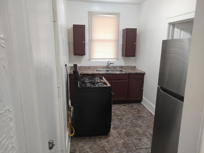Building Photo - 8544 Ironwood St