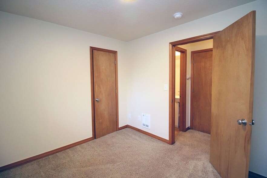 Building Photo - 1518-1522 SW Harrison St