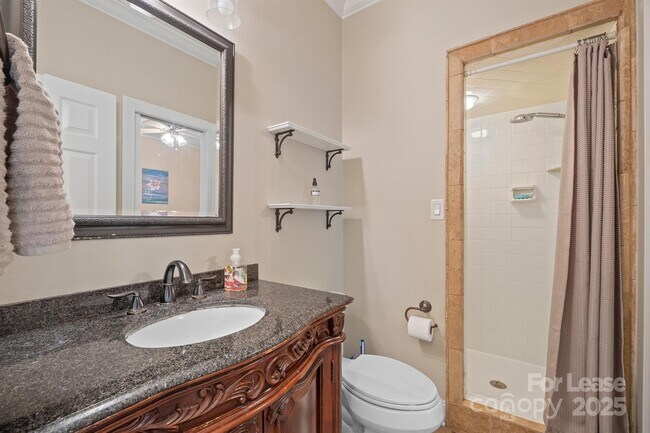 Building Photo - 16516 Plantation Woods Dr