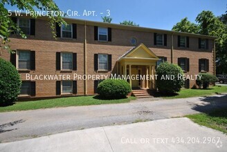 Building Photo - 2 Bedroom 2 Bathroom Apartment in Rivermont!