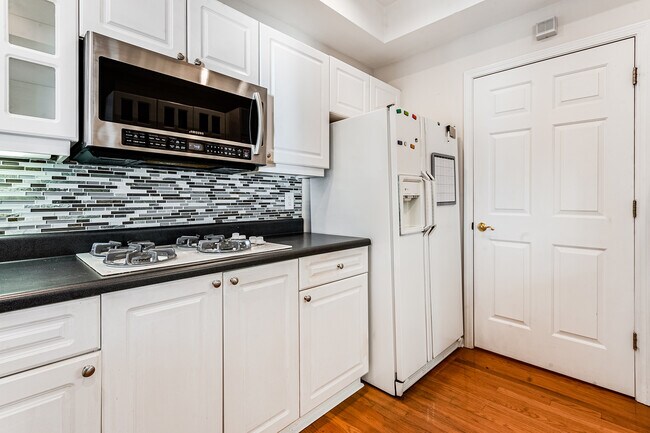 Building Photo - 3636 Habersham Rd NW
