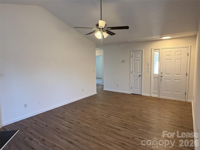 Building Photo - 12631 Cumberland Crest Dr