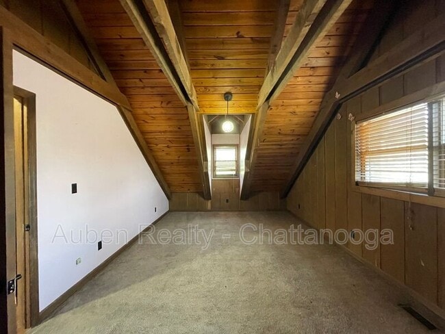 Building Photo - 2414 Briggs Ave