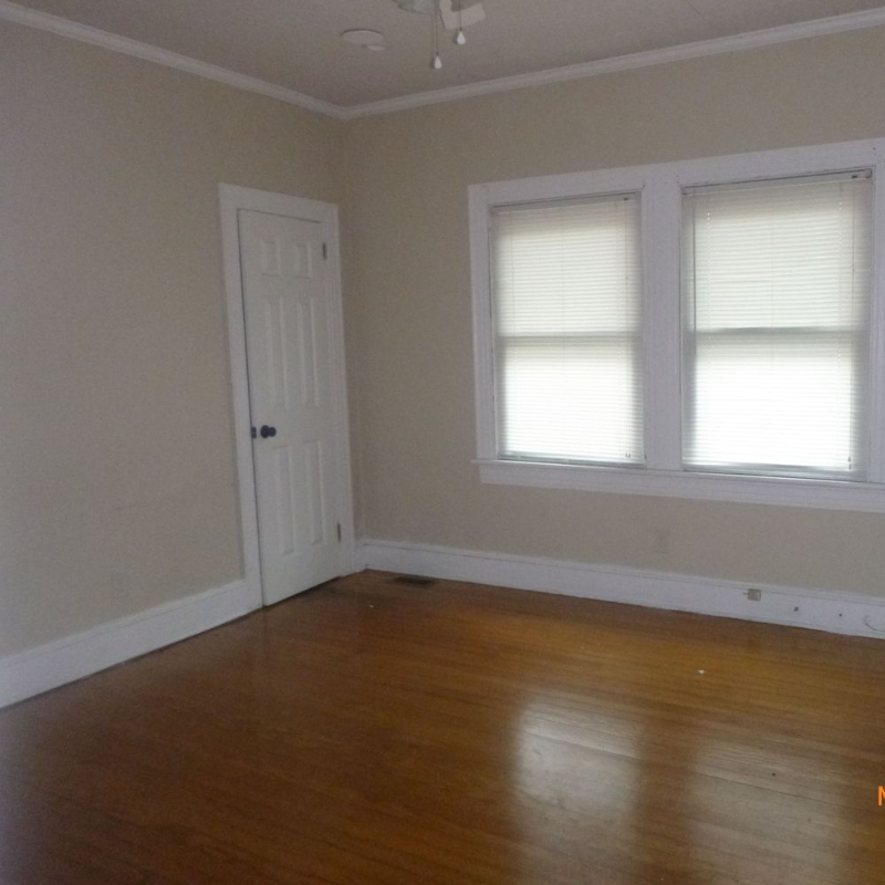 Building Photo - 308 S Meade St