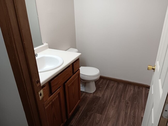 Building Photo - For Rent - Four-Bedroom Two-Bathroom Home Available in February!