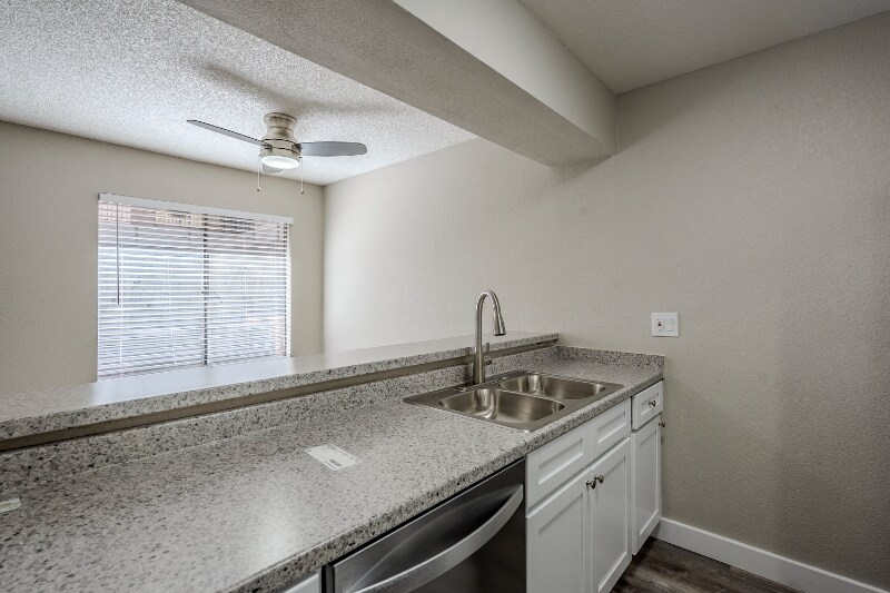 Building Photo - 3816 E McDowell Rd