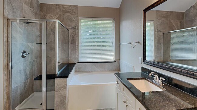 Building Photo - 118 Cheswood Forest Dr