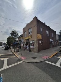 Building Photo - 189 Anderson Ave