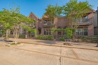 Building Photo - 30 Riva Row