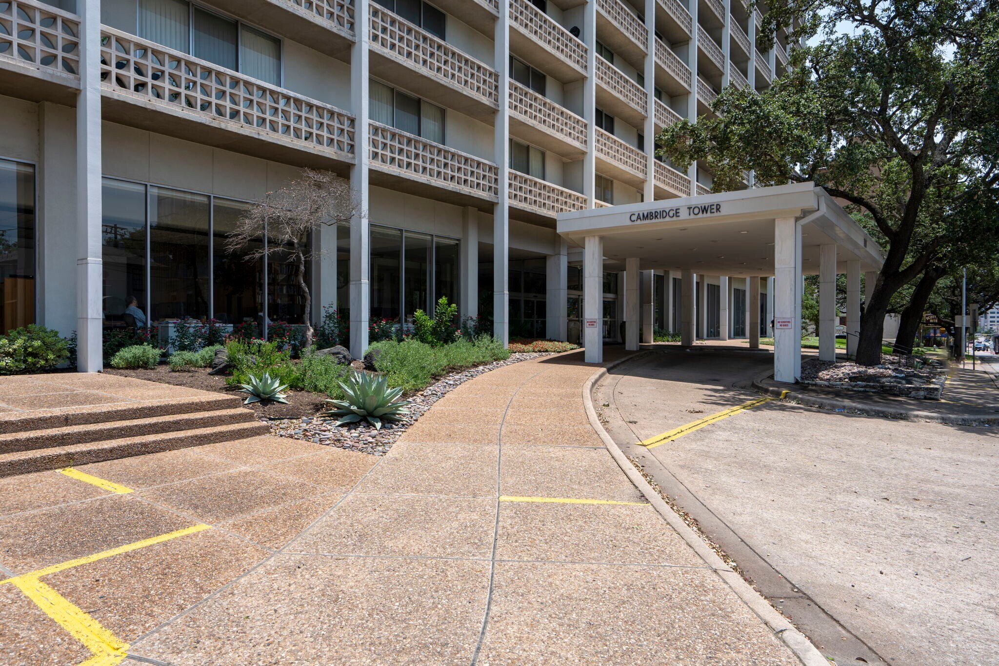 Building Photo - 1801 Lavaca St