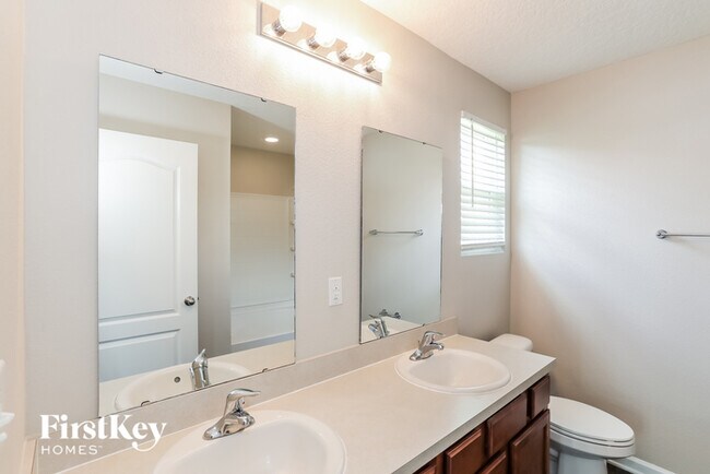 Building Photo - 1779 Eagle View Way