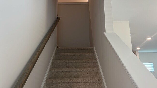 Building Photo - 128 Boone Lake Way