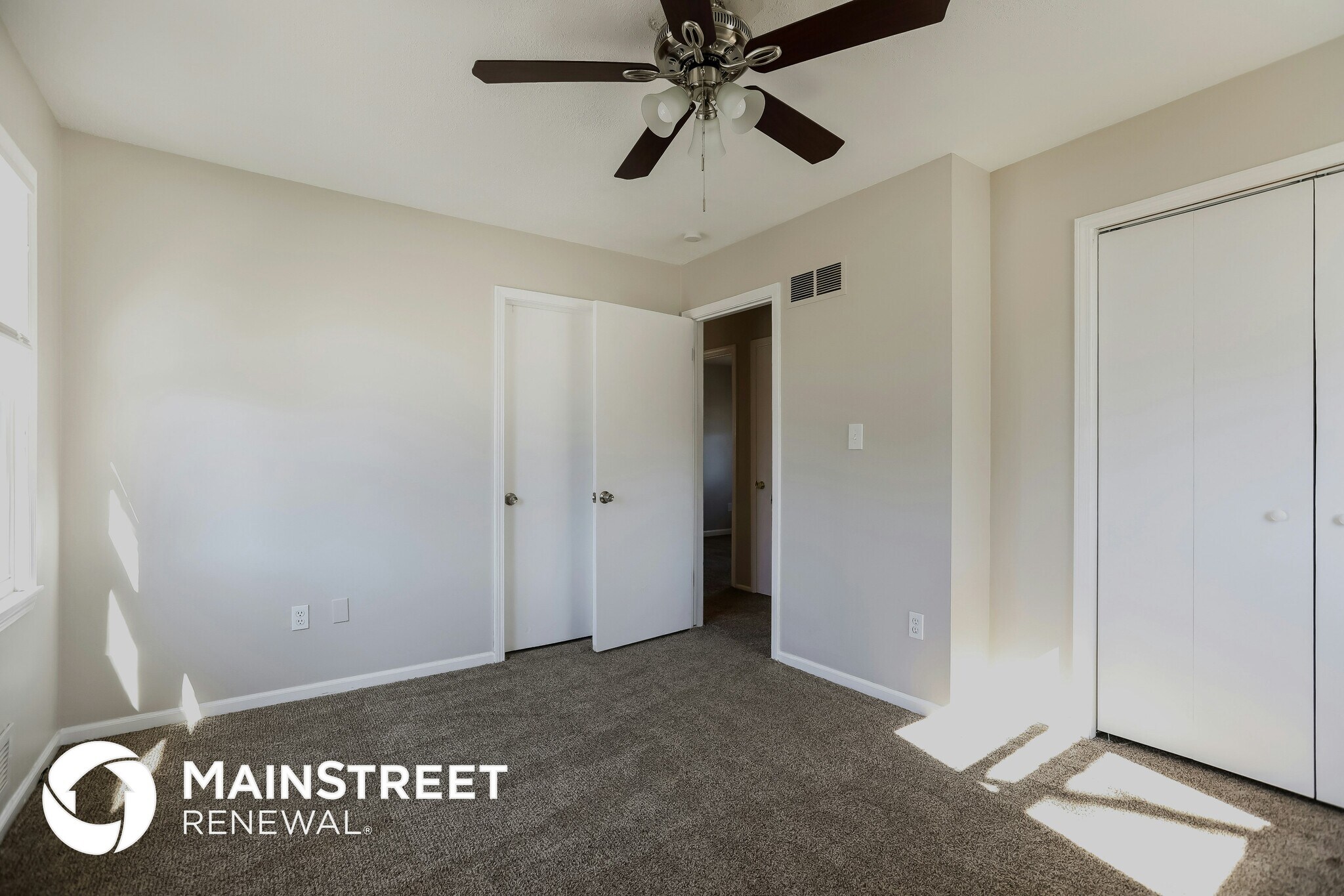 Building Photo - 11923 Manchester Ave