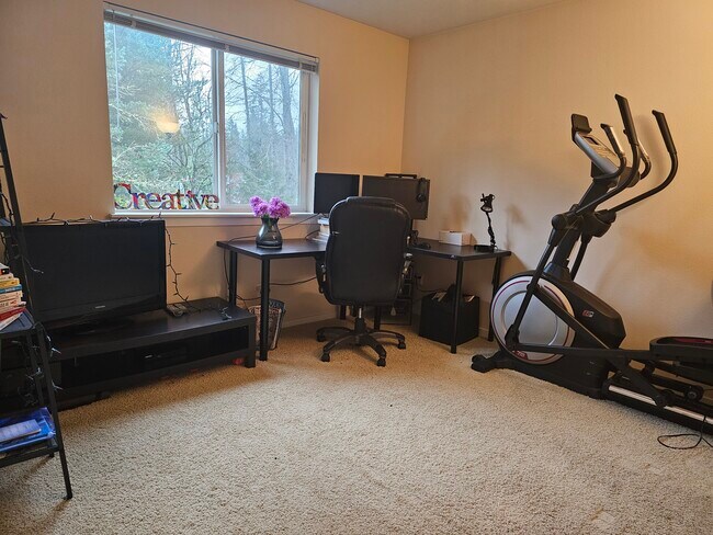 2nd beroom - 12231 NE 109th Pl