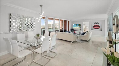 Building Photo - 3370 Hidden Bay Dr