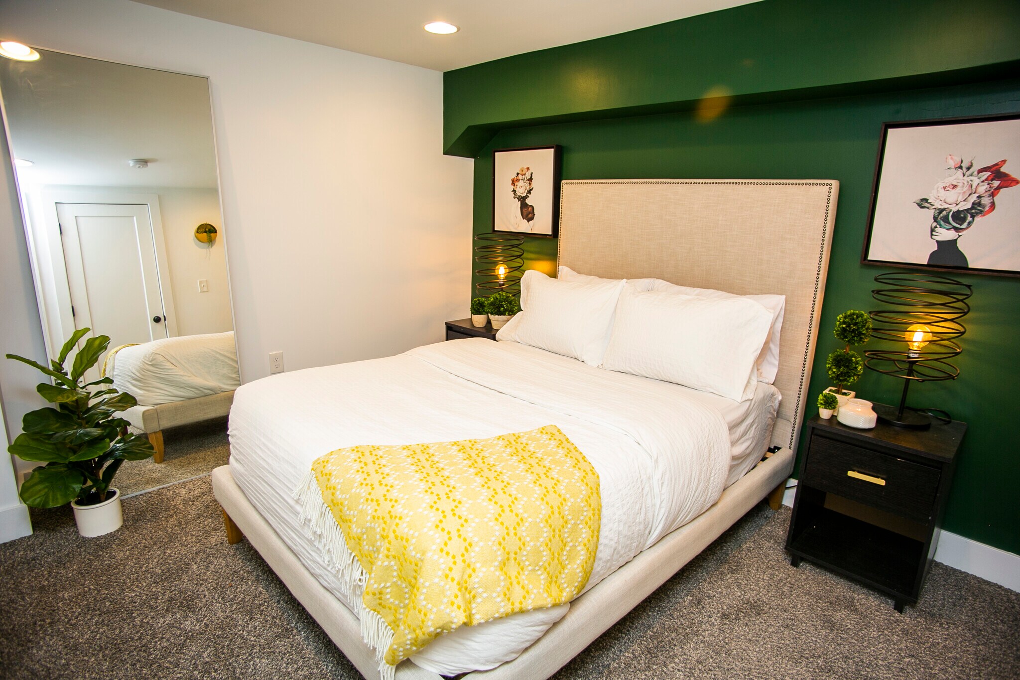 Building Photo - 524 E Fort Ave