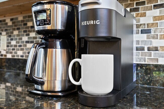 Building Photo - 22 Green Mountain Ct