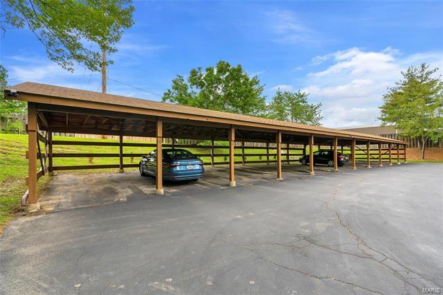Building Photo - 15017 Baxter Village Dr