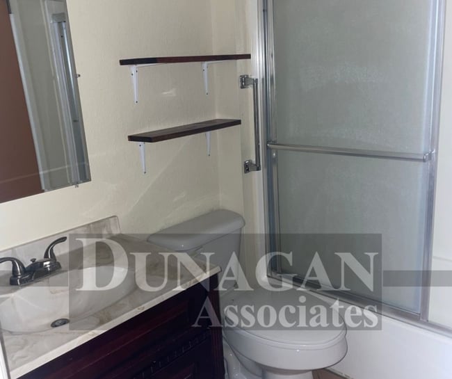 Building Photo - COMING SOON 2 Bedroom - 2 Bath Condo