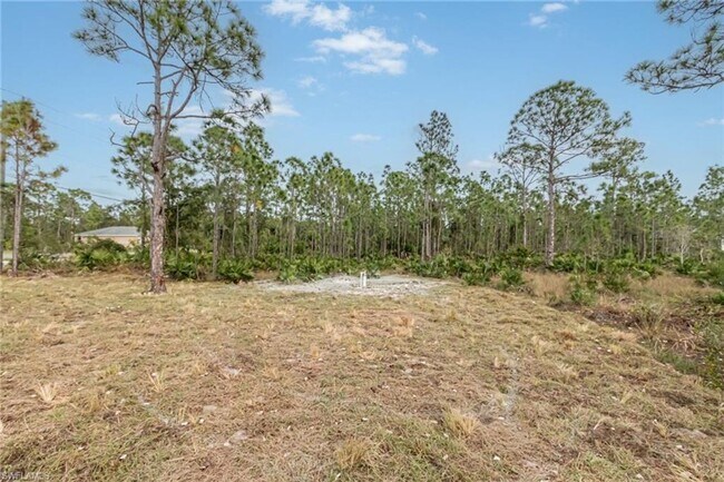 Building Photo - MOVE IN READY-3/2/1-PUNTA GORDA, FL