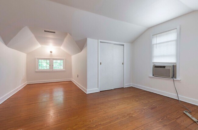 Building Photo - 4527 S 3rd St