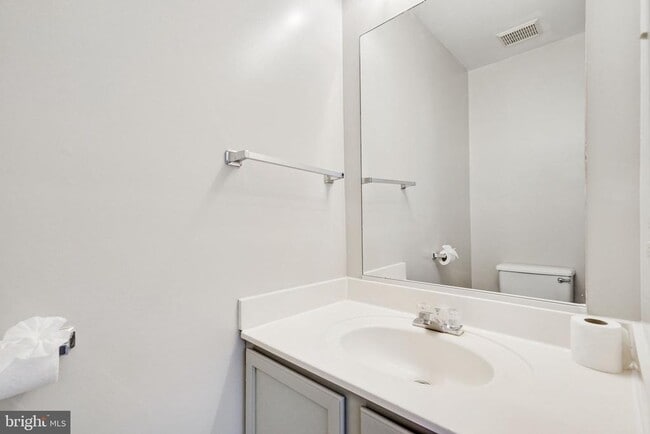 Building Photo - 7306 St Johns Ct