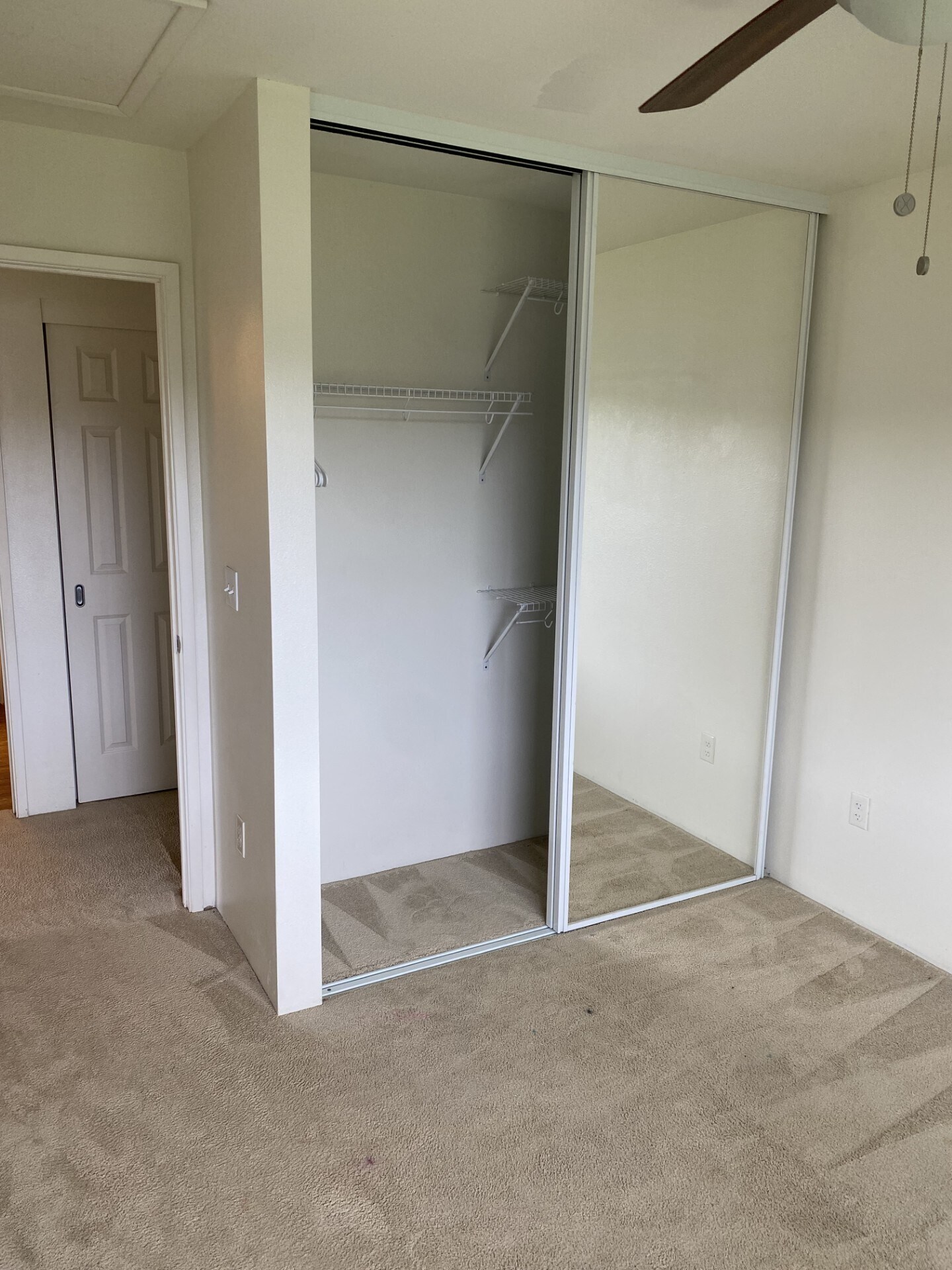 Building Photo - 50 Kihalani St