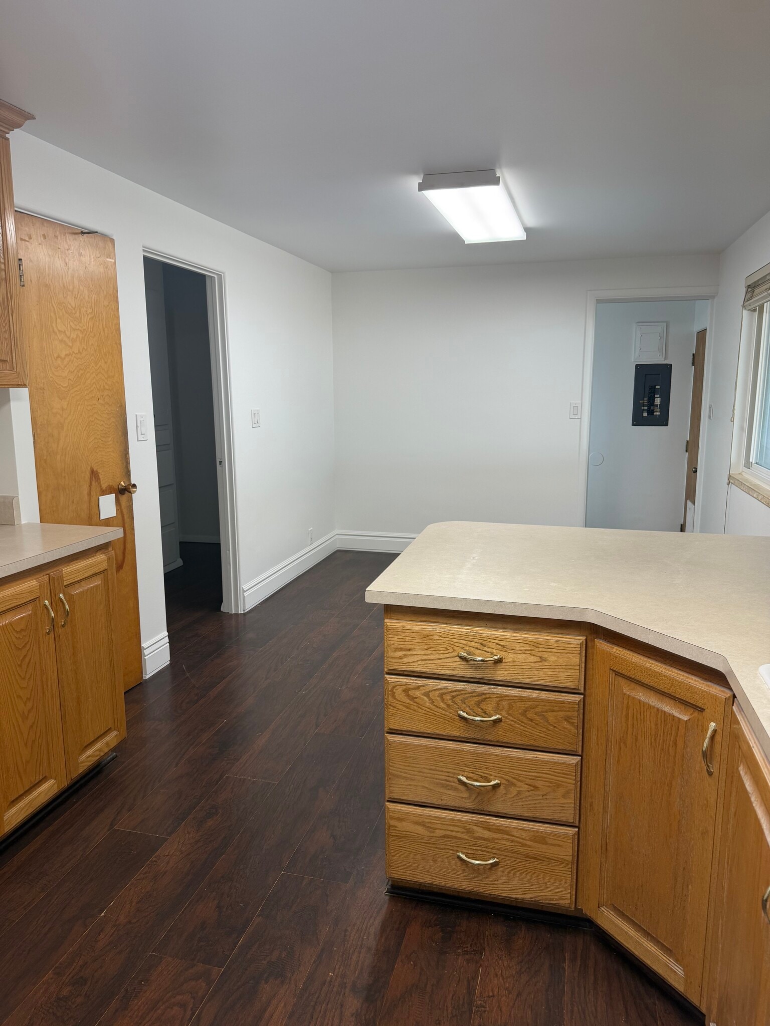 Kitchen to Dining Area - 1134 Cherry Ln