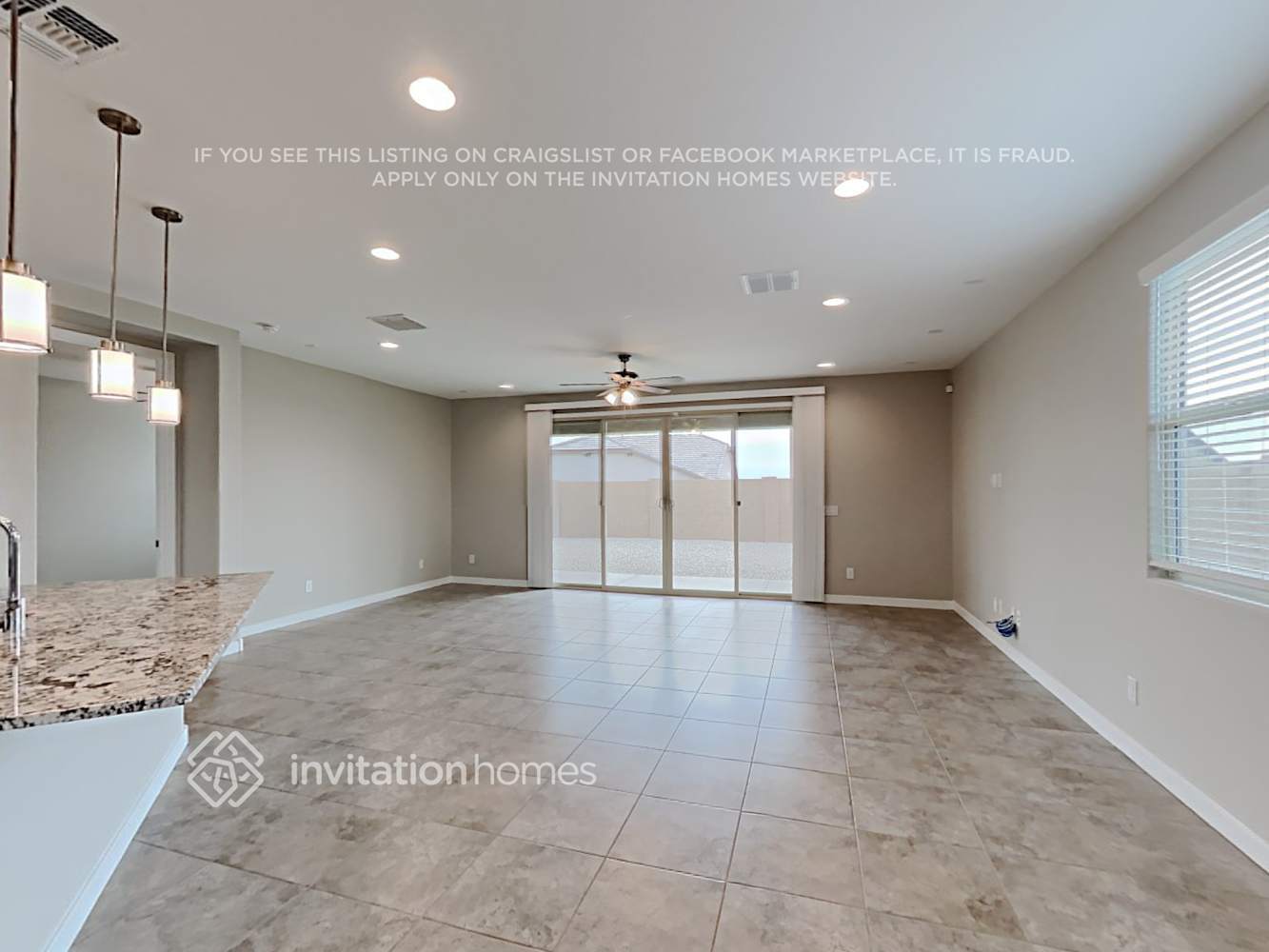 Building Photo - 18841 W Canterbury Dr