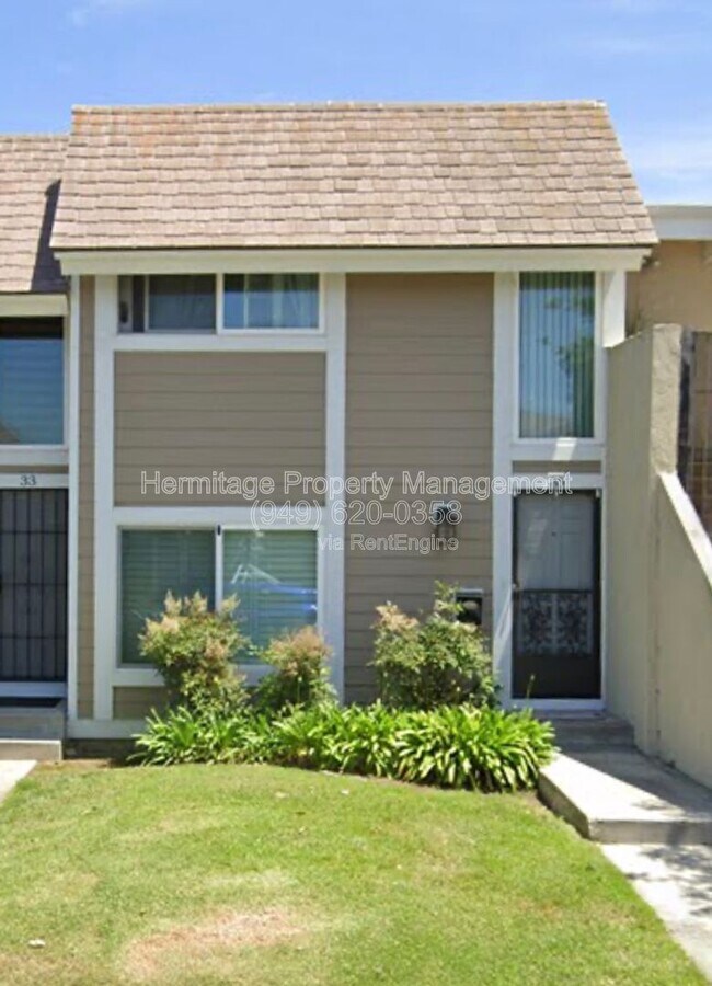 Building Photo - 35 Kazan St