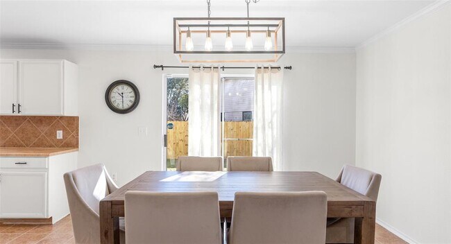 Building Photo - 8613 Wiley Way