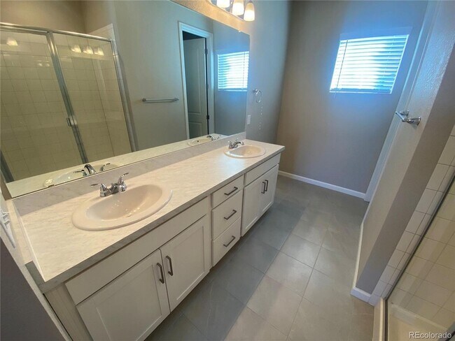 Building Photo - 238 Silver Rock Trl