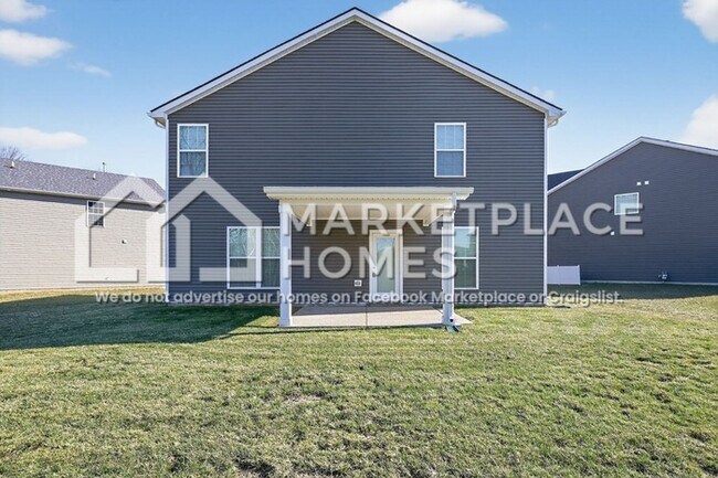 Building Photo - 8436 Gateway Run Rd