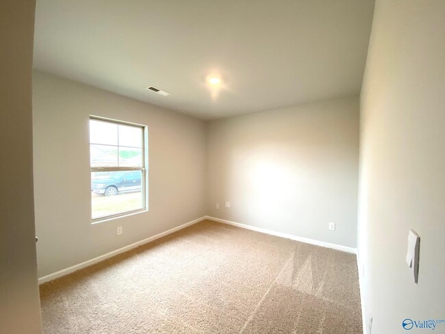 Building Photo - 155 Murphy Ln